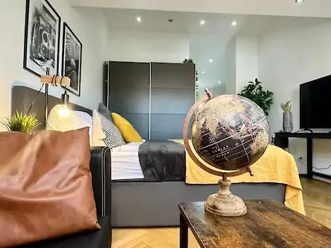 Stylish Apartments, 3 Min To U1 Reumannplatz, 2 Stations To Hauptbahnhof Apartmán *