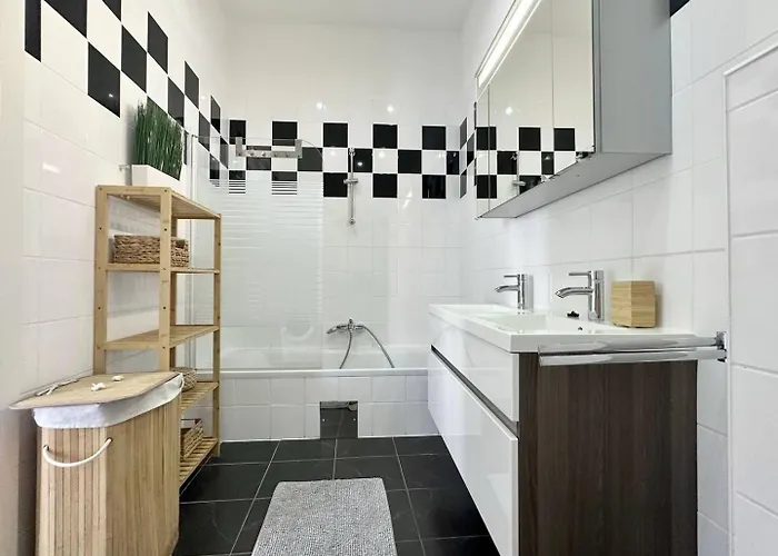 Stylish Apartments, 3 Min To U1 Reumannplatz, 2 Stations To Hauptbahnhof Apartmán
